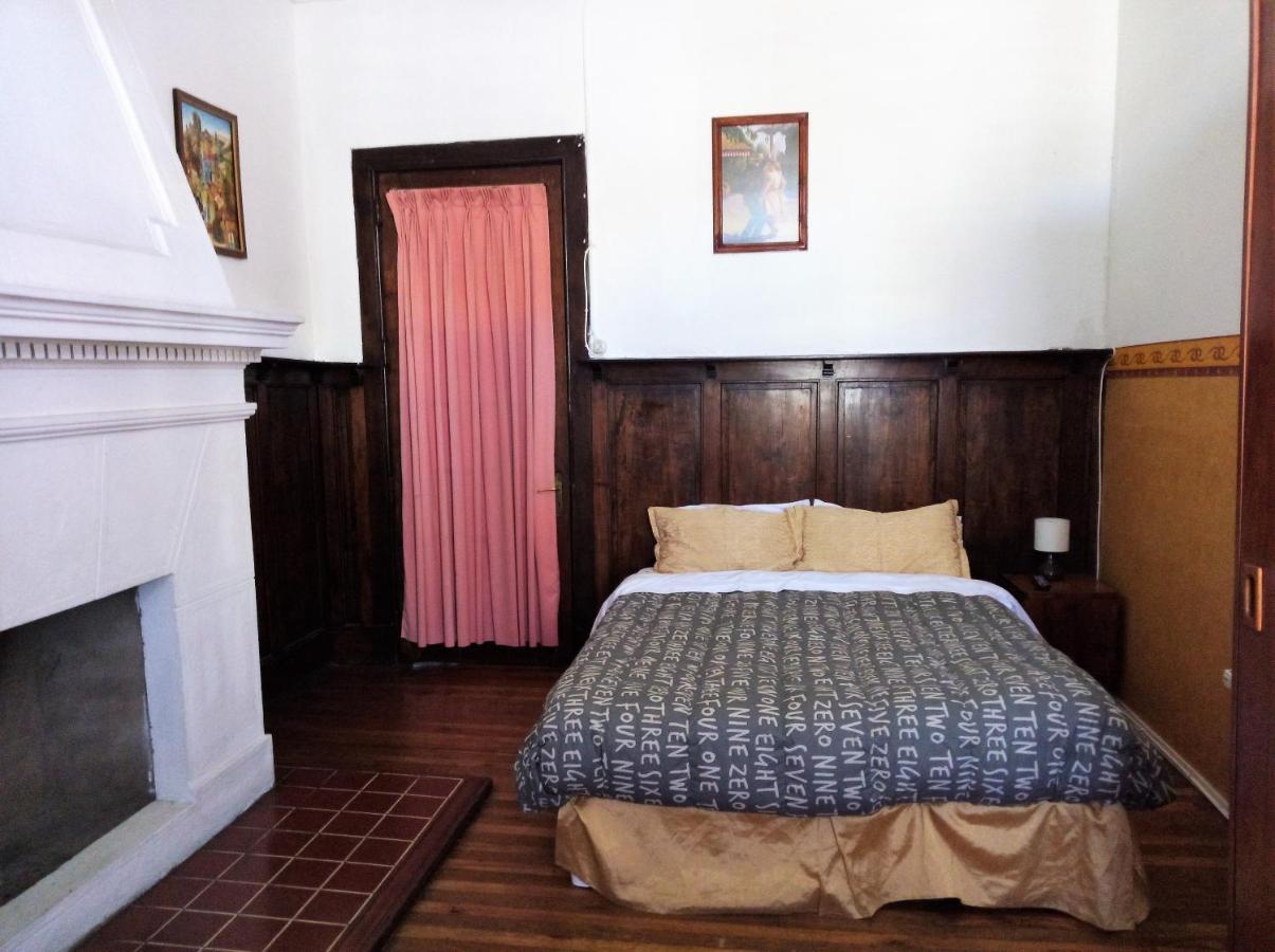 B&B Patrimonial Little Castle วิญาเดลมาร์ ภายนอก รูปภาพ
